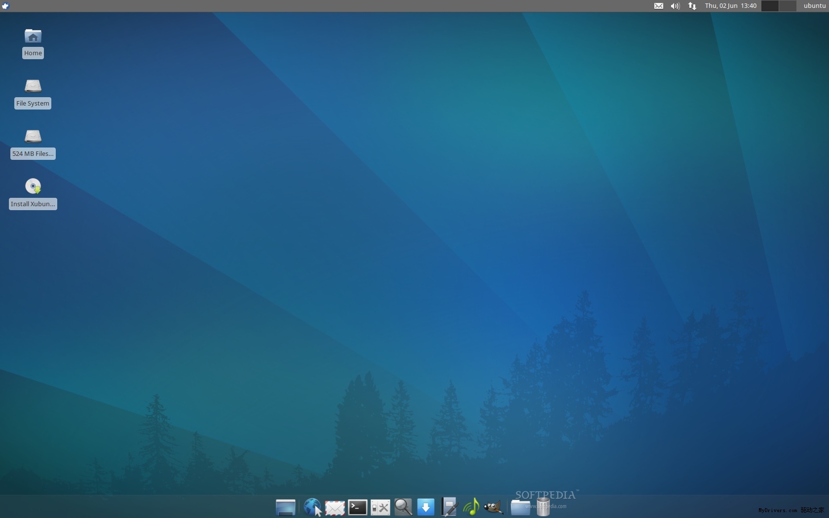 xubuntu 11.10 alpha 1的桌面幻镜则是漂亮的 xfce 4.